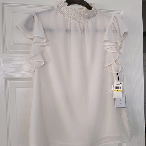 Smocked Flutter-Sleeve Top 1 State size M - Picture 4 of 9